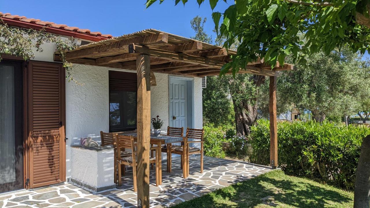 Bungalows Iphigenia Pefkochori Eksteriør billede